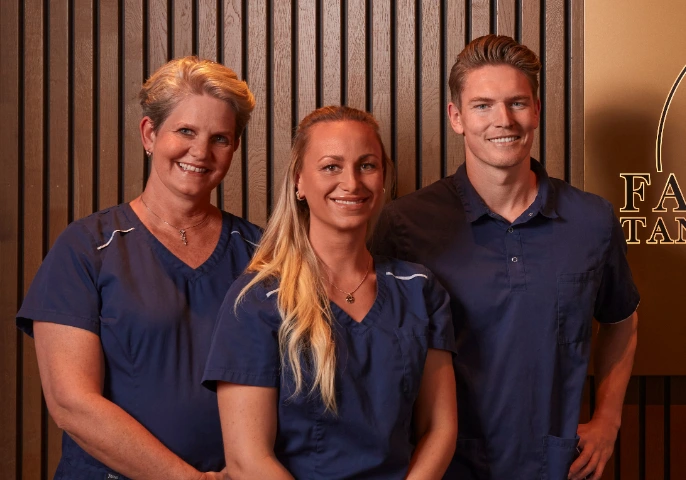 Resepsjon og venteområde hos Fagerholt Tannlegesenter